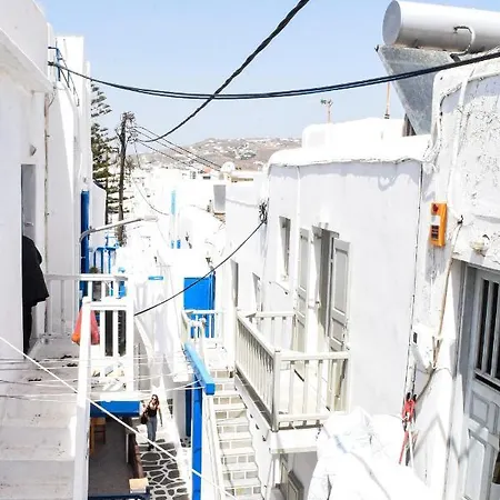 Xeni's At Mykonos Center *