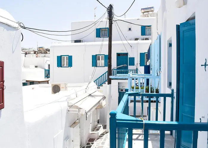 Xeni's At Mykonos Center