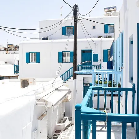 Xeni's At Mykonos Center